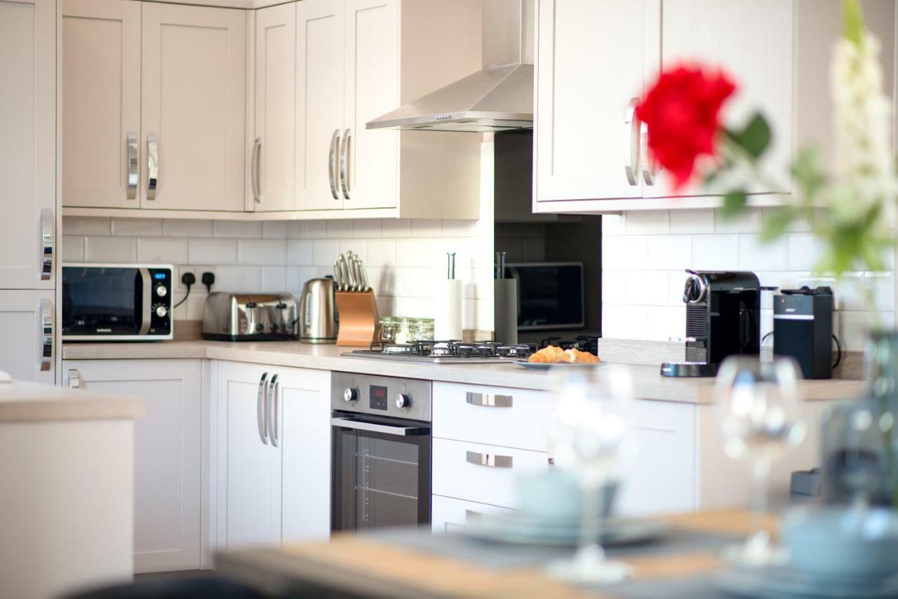 Morley Cottage - Modern 3 Bedroom, 2 Bathroom House With Garden In Southsea, Portsmouth Eksteriør billede
